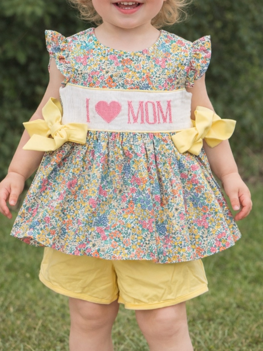Busy Bee Smocks New Floral Set Smocked     I ❤️Mom Size 2T